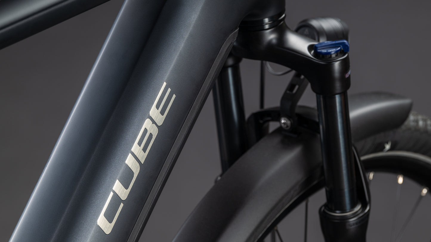 Cube Touring Hybrid ONE 600