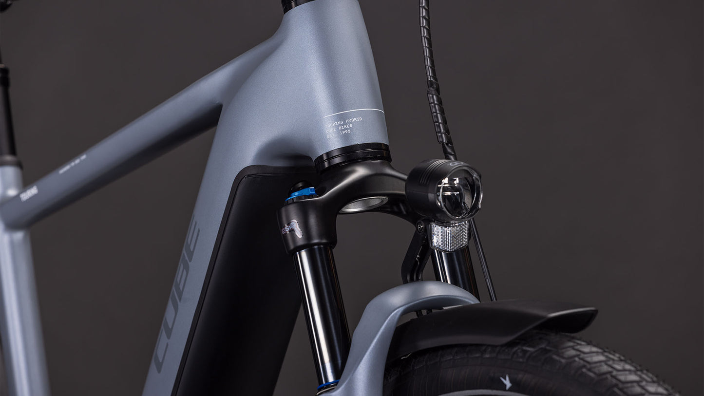 Cube Touring Hybrid Pro 800