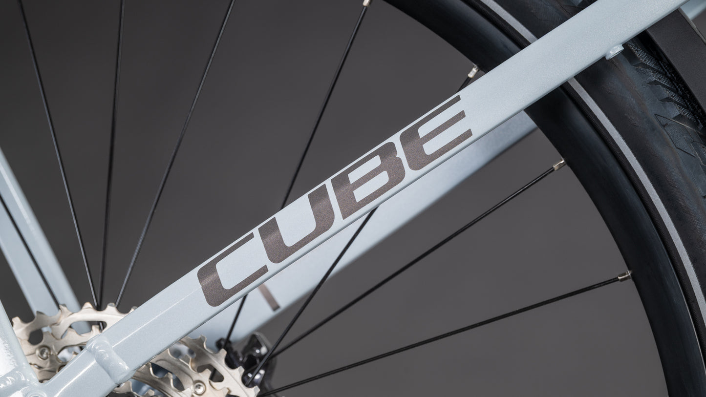 Cube Kathmandu Hybrid SLX 800