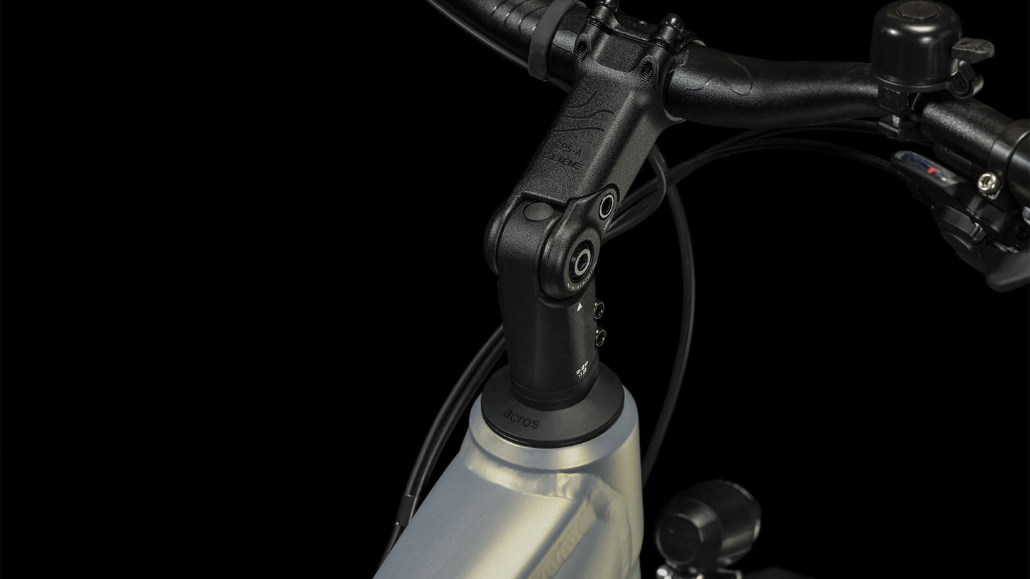 Cube Touring Hybrid Pro 625 Trapeze