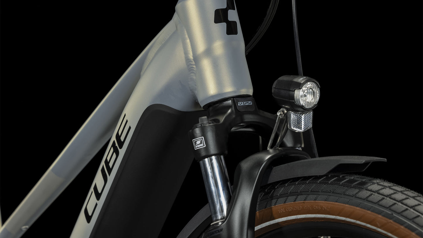 Cube Touring Hybrid Pro 625 Trapeze