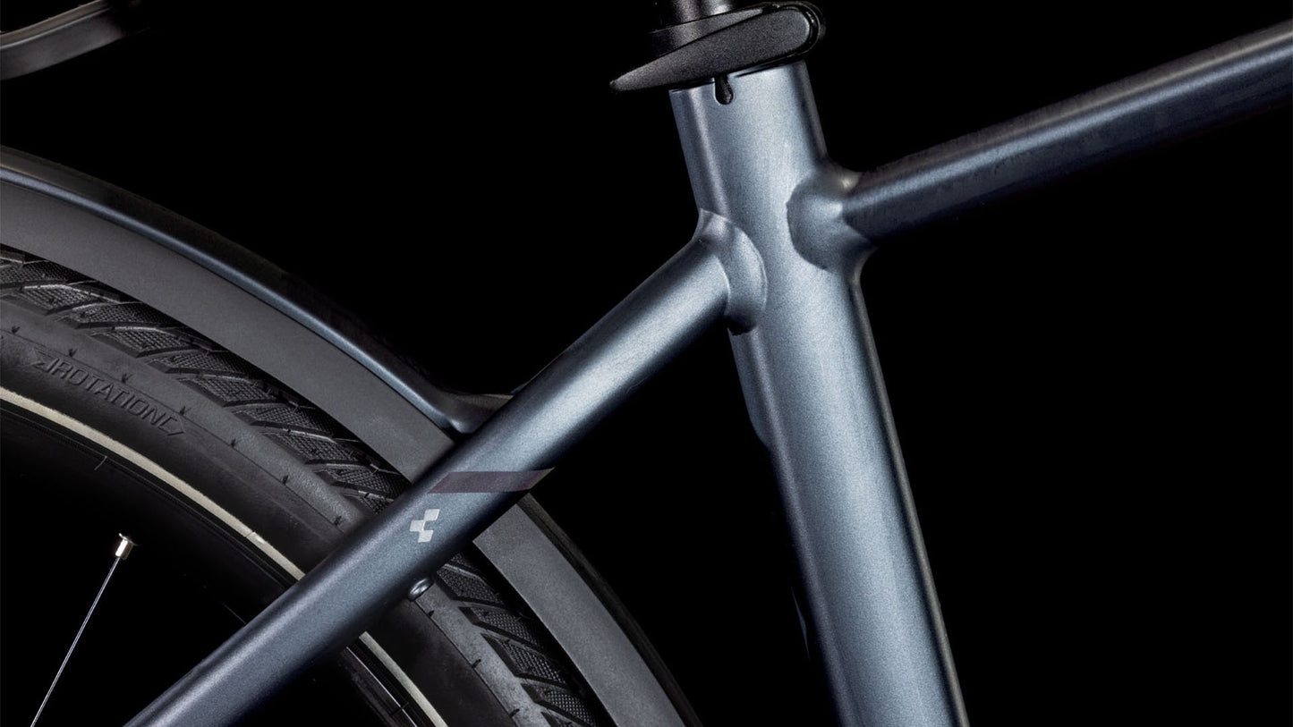 Cube Touring Hybrid Pro 625