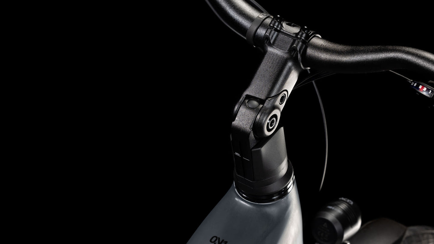 Cube Kathmandu Hybrid ONE 800