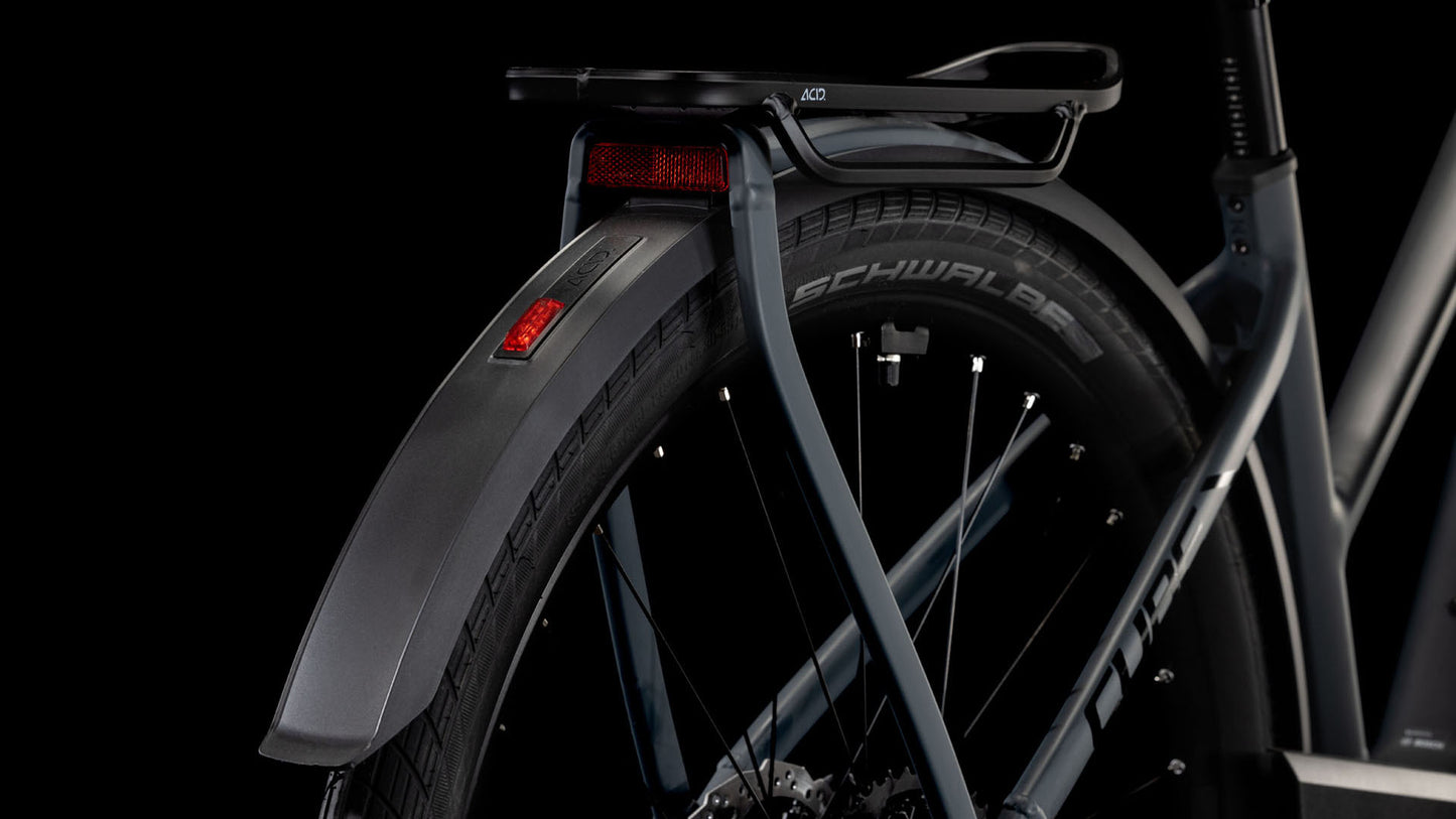 Cube Kathmandu Hybrid ONE 800