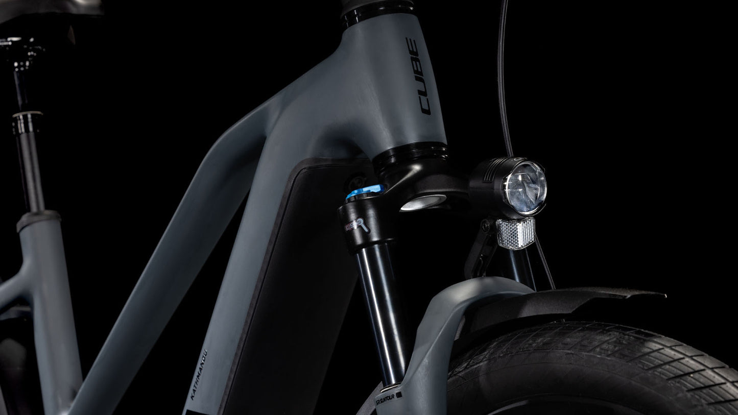 Cube Kathmandu Hybrid ONE 800