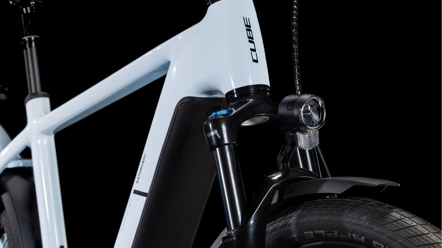 Cube Kathmandu Hybrid ONE 800