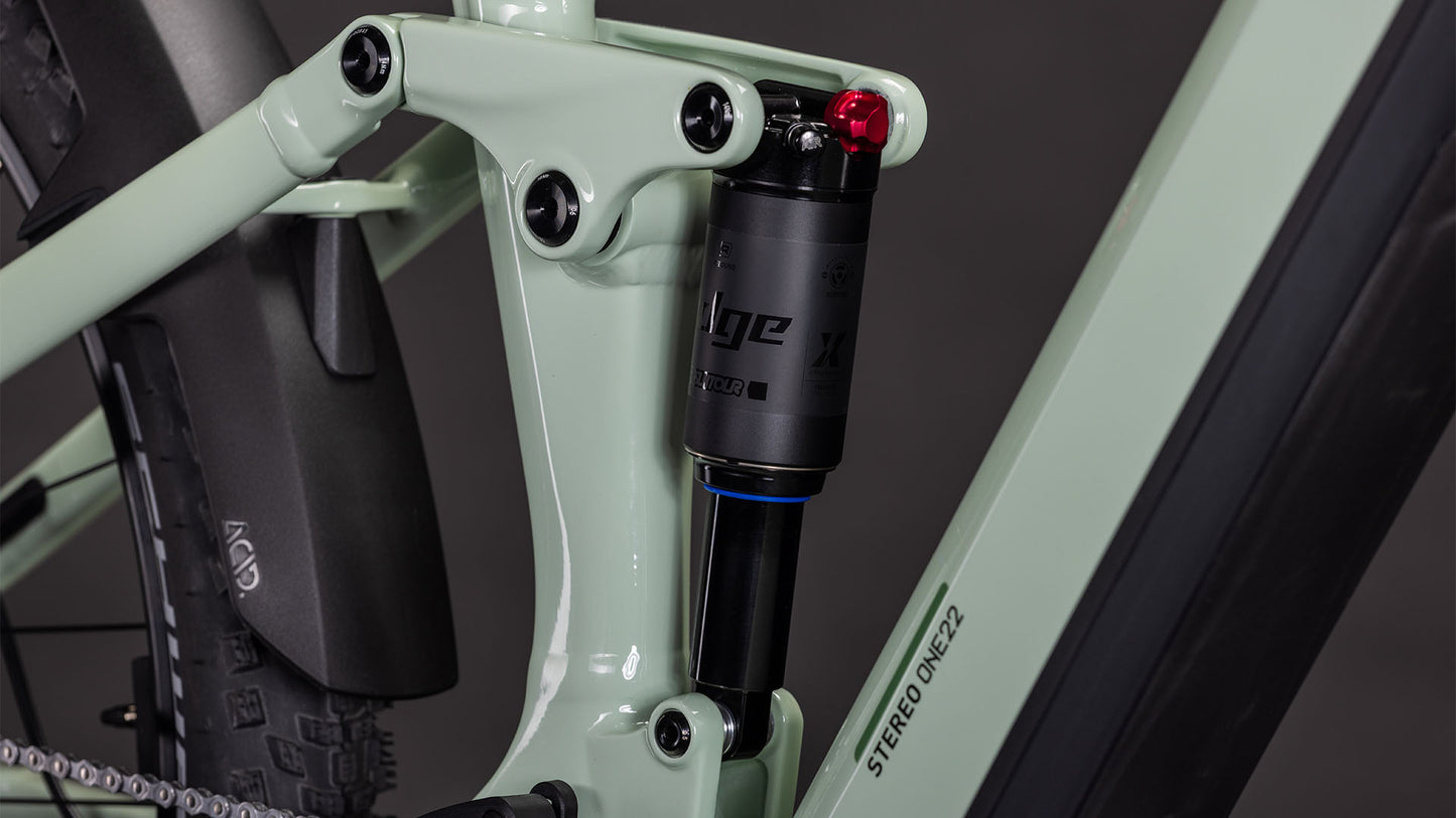 Cube Stereo Hybrid ONE22 Pro 800