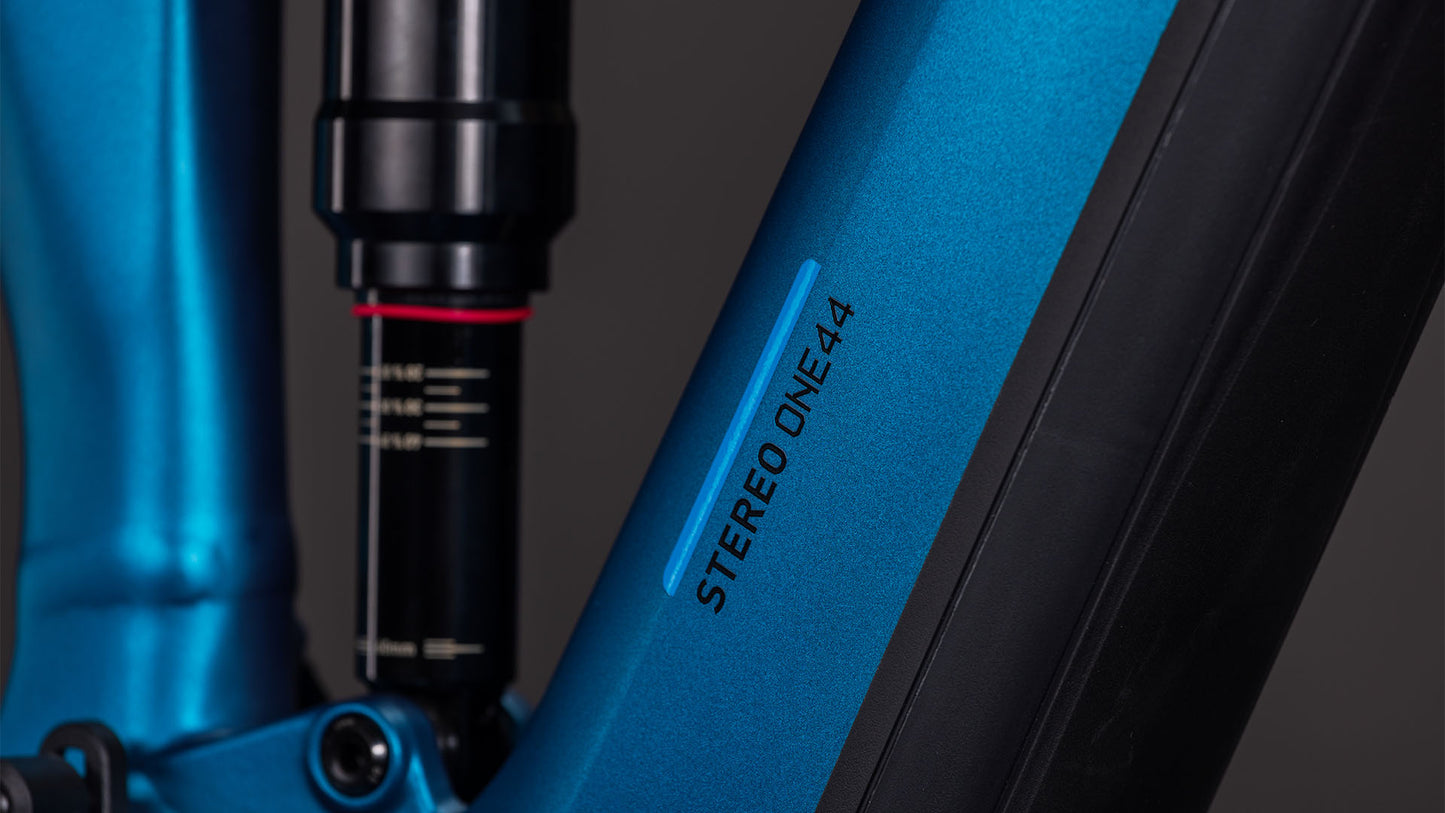 Cube Stereo Hybrid ONE44 EX 800