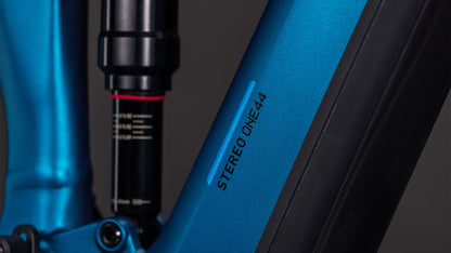 Cube Stereo Hybrid ONE44 EX 800