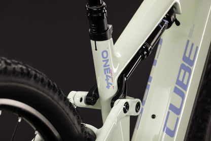 Cube Stereo Hybrid ONE44 HPC Race 800