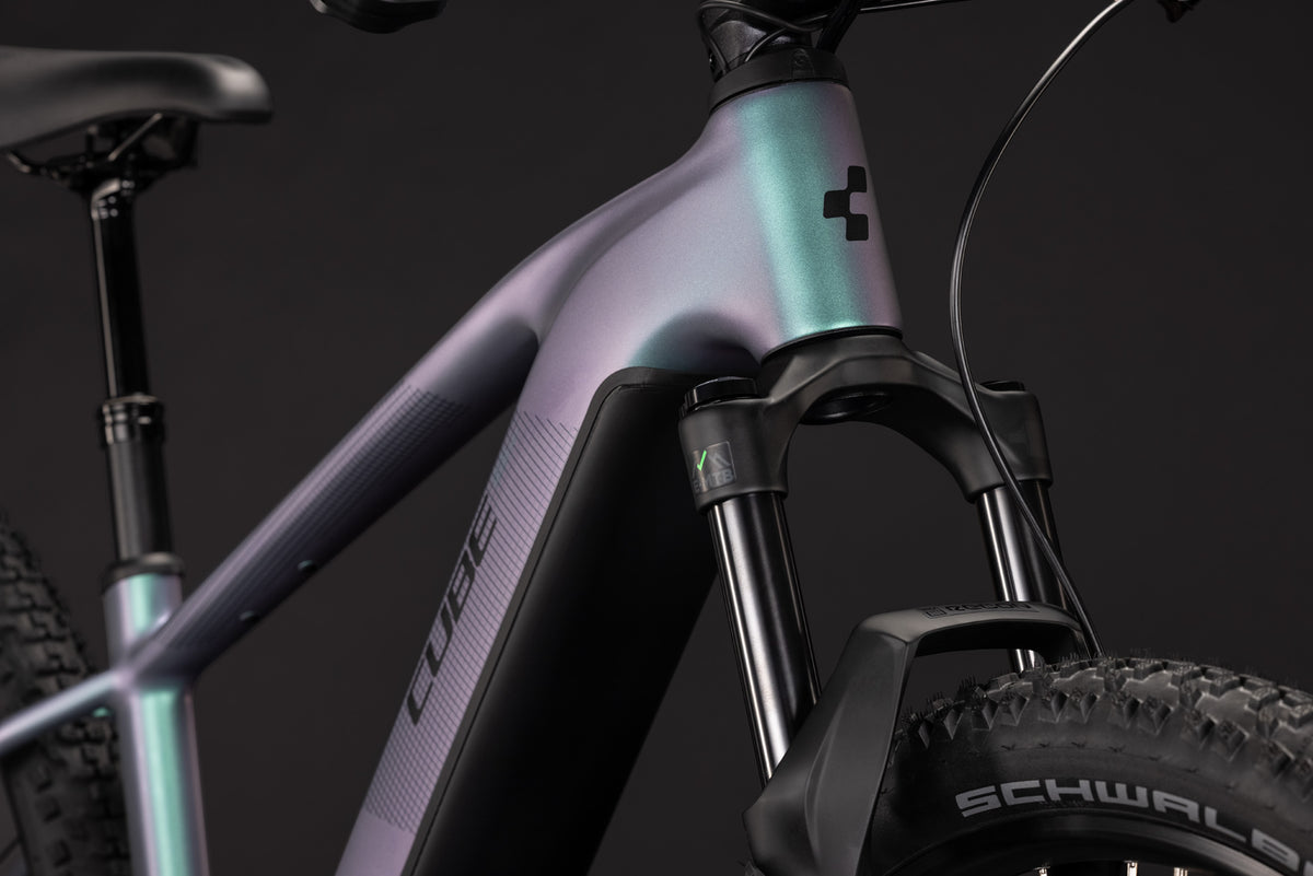 Cube Reaction Hybrid Pro 800