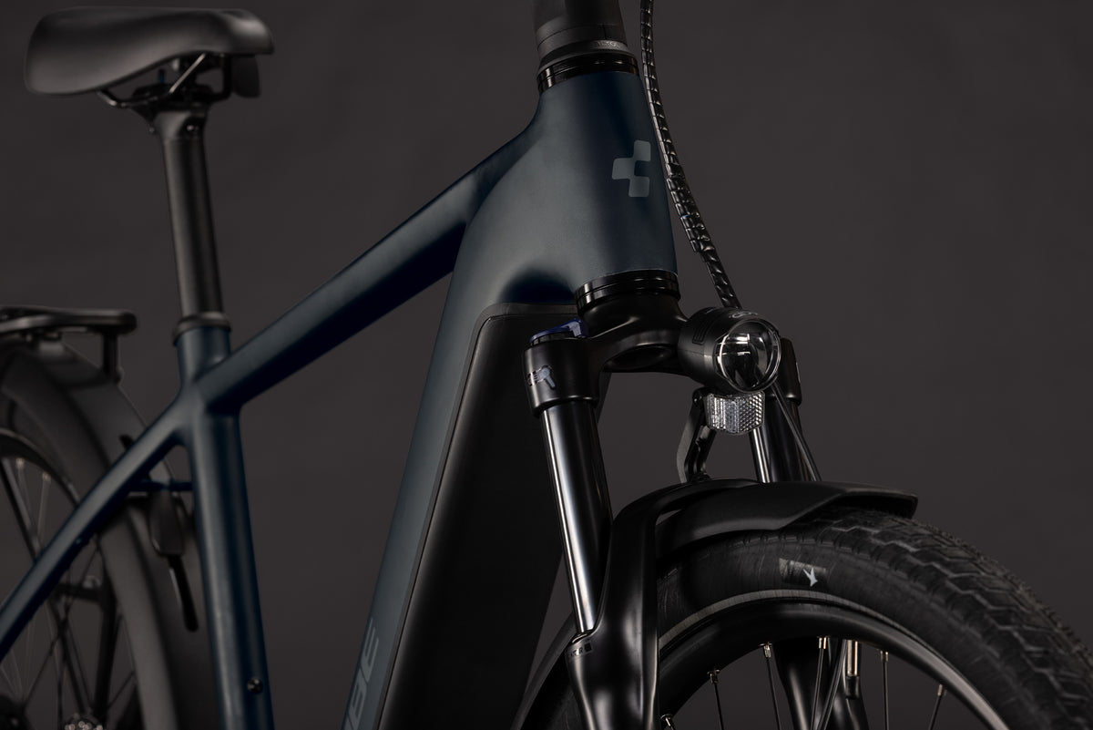 Cube Touring Hybrid ONE 600