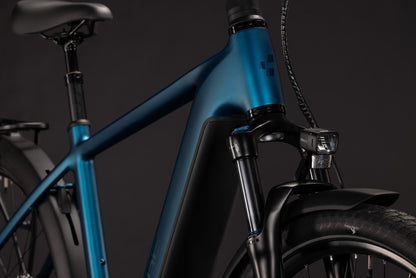 Cube Touring Hybrid Pro 800