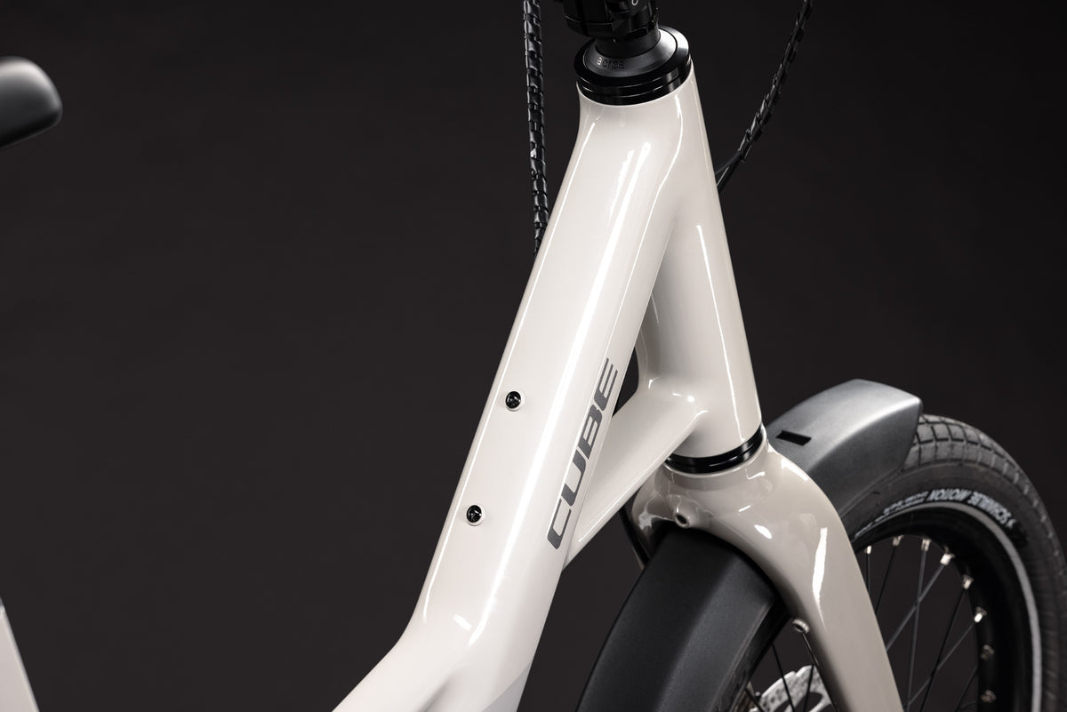Cube Compact Hybrid 540