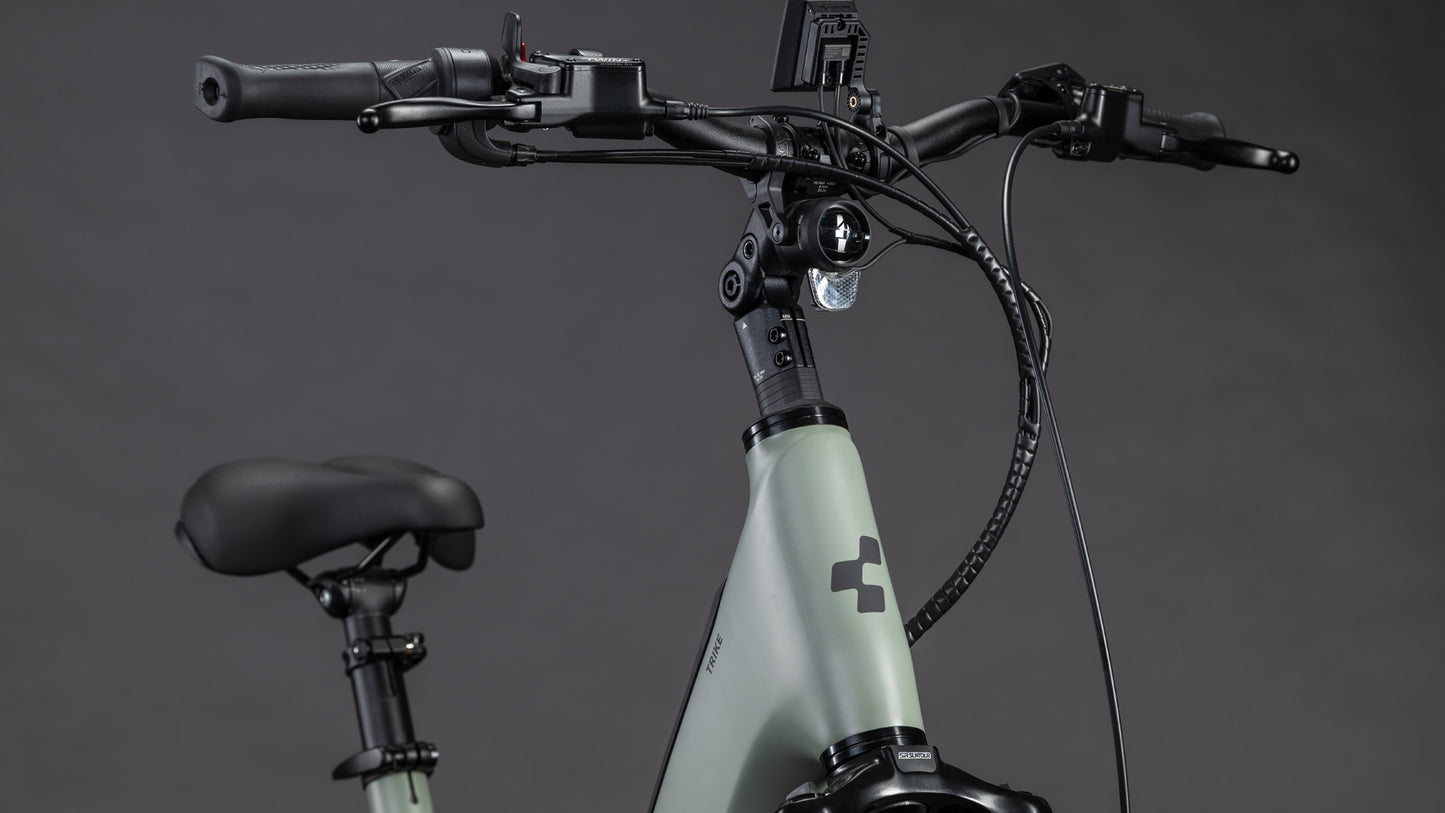 Cube Trike Flatbed Hybrid 750